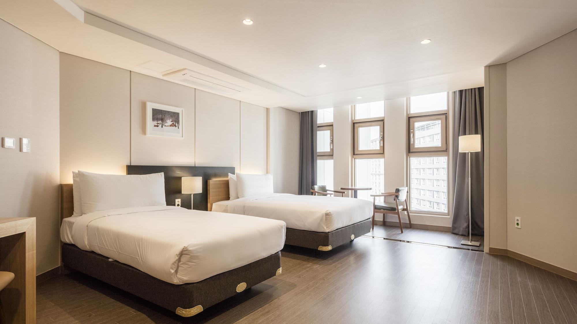 The First Stay Hotel Seoul Exteriör bild