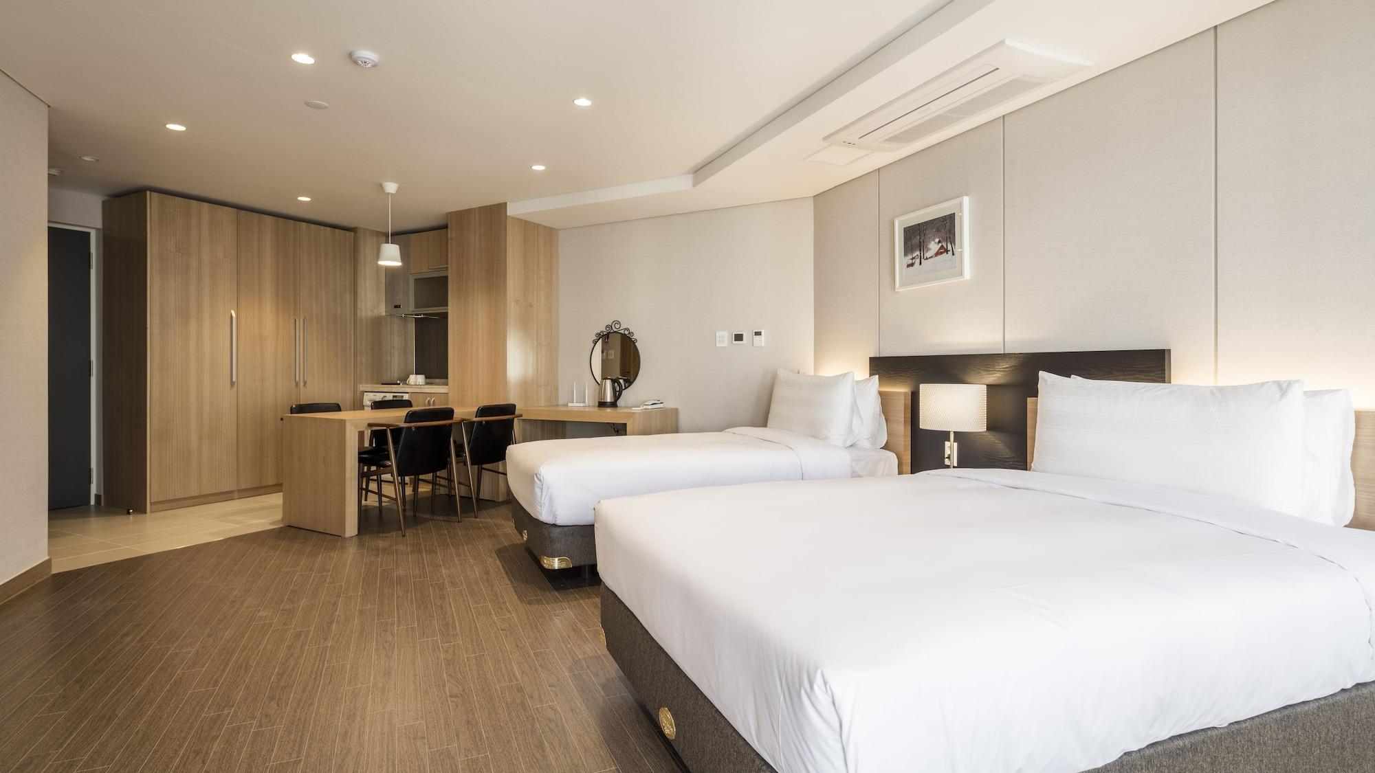 The First Stay Hotel Seoul Exteriör bild