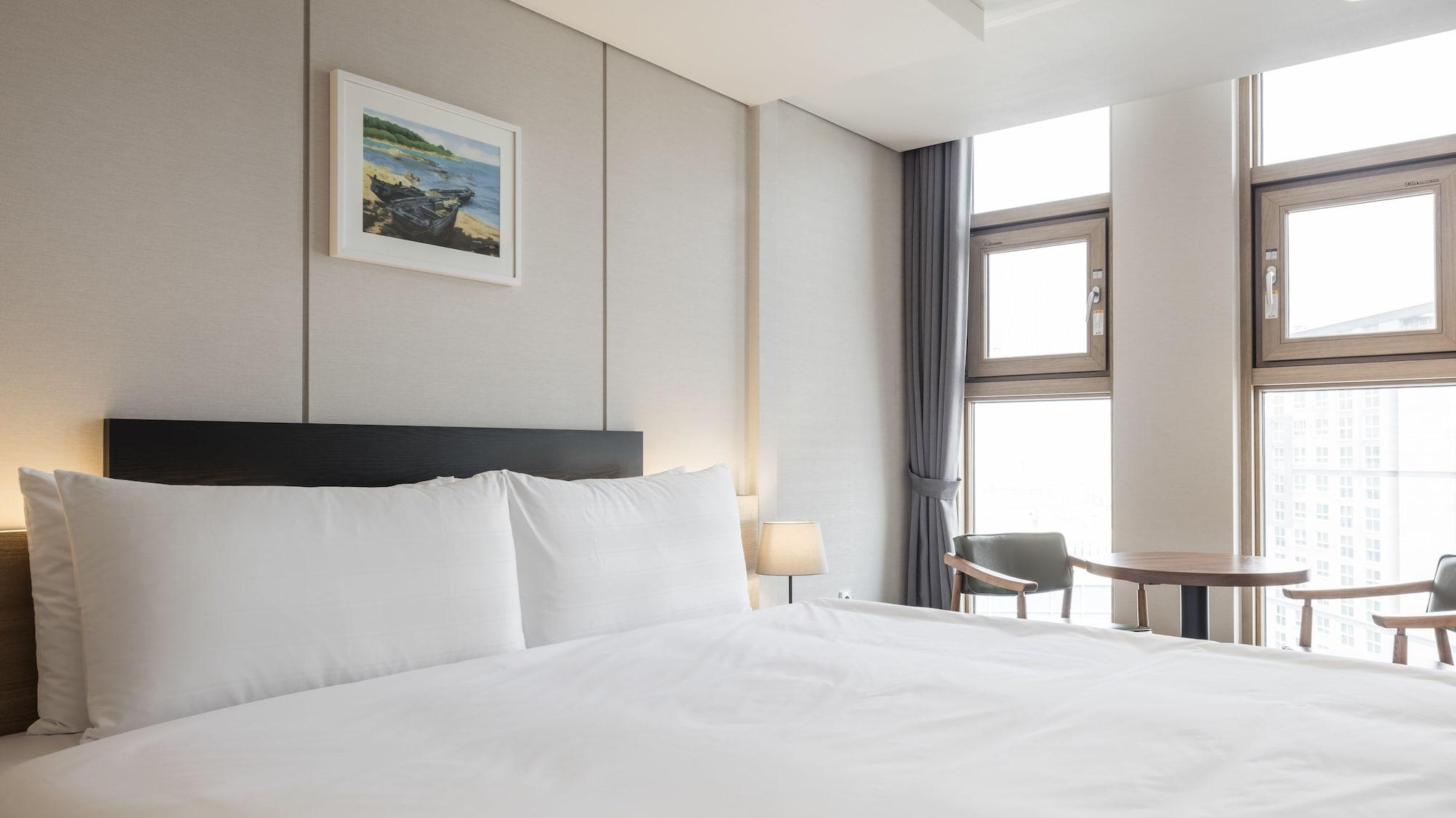 The First Stay Hotel Seoul Exteriör bild