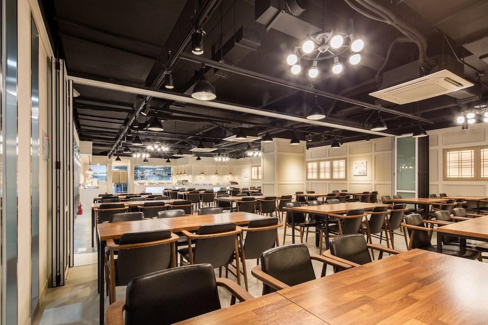 The First Stay Hotel Seoul Exteriör bild