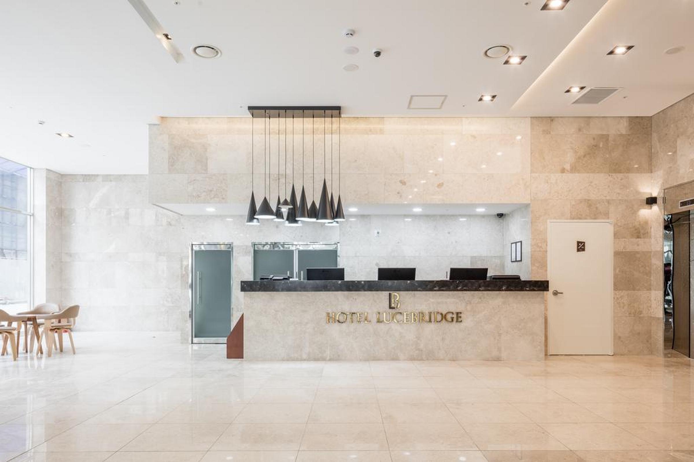 The First Stay Hotel Seoul Exteriör bild
