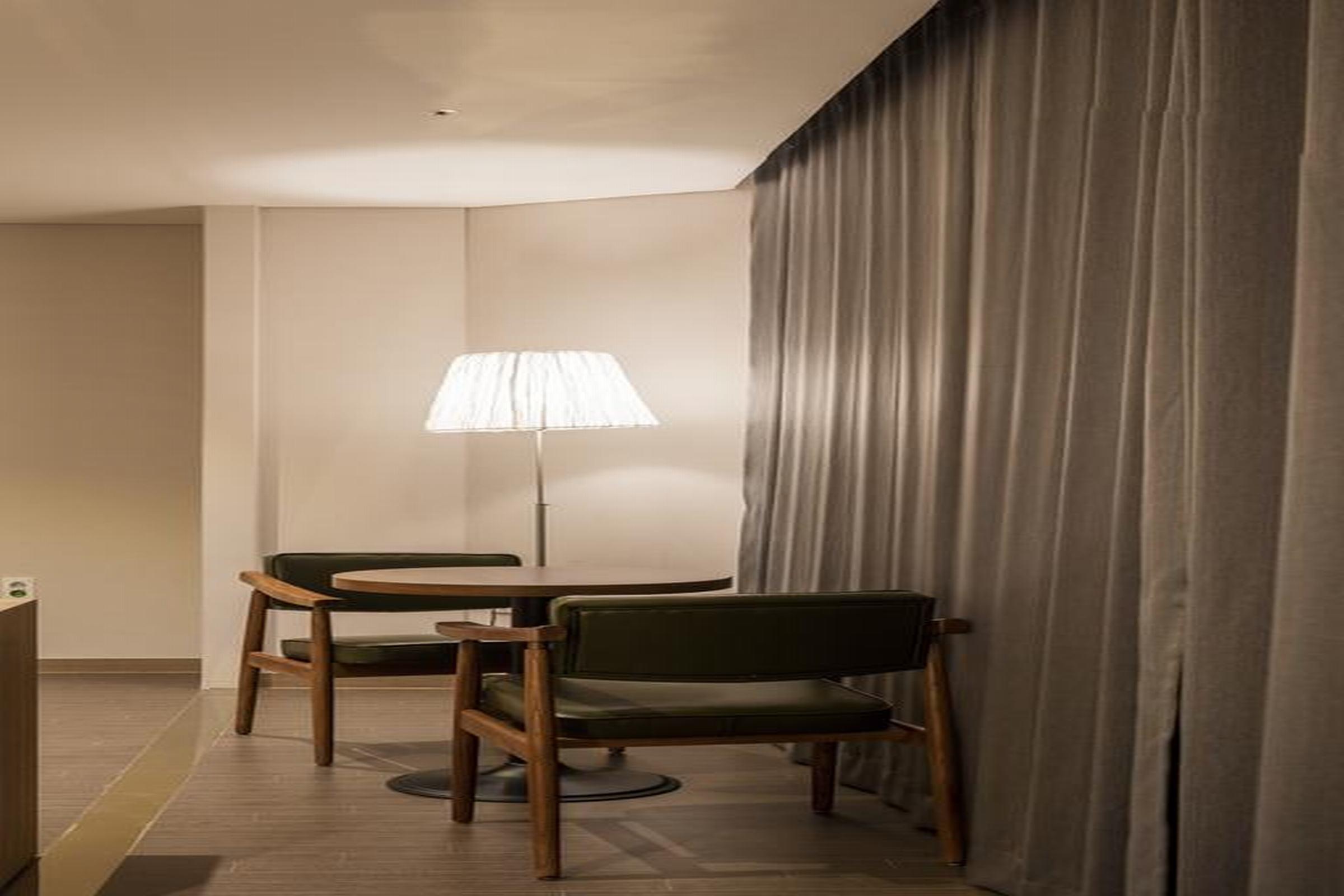 The First Stay Hotel Seoul Exteriör bild